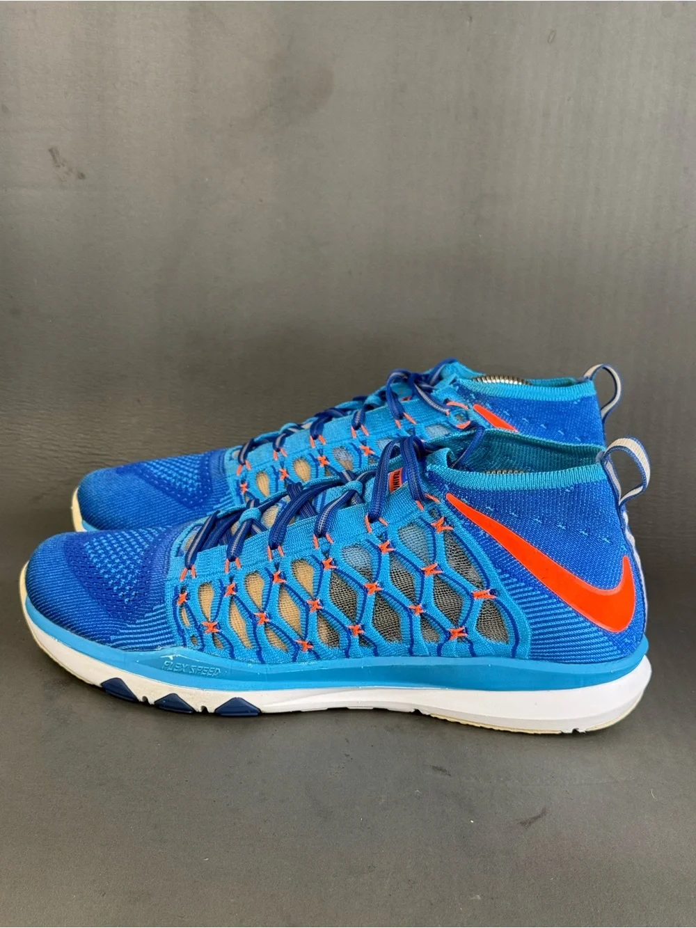 Nike Train Ultrafast Flyknit athletic sneaker shoes men’s size 11